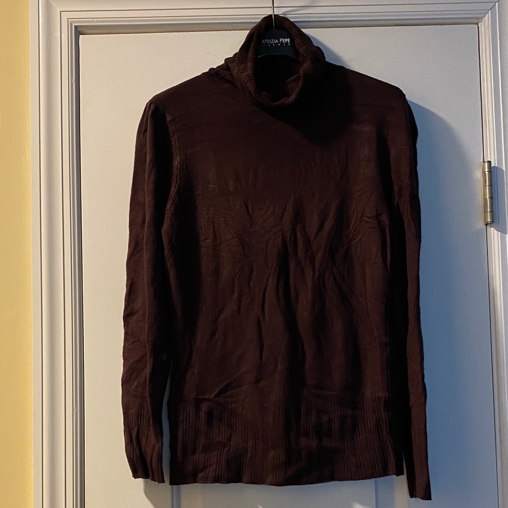 BCBG MaxAzria  DarkChocolateBrown Stretch TurtleneckSweater Excellent Condition - Picture 2 of 12